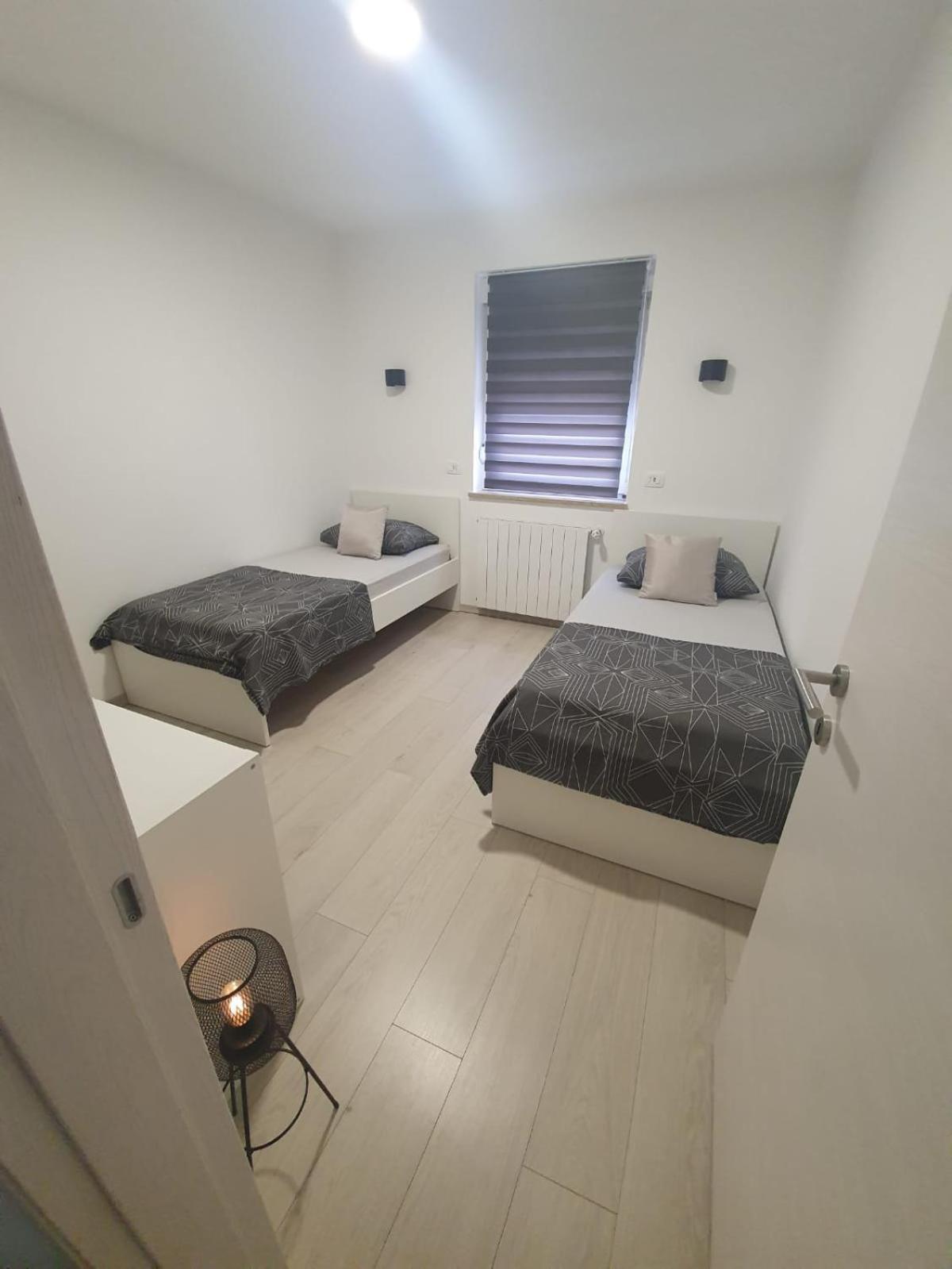 Holiday Home Nikol Pula Exterior foto