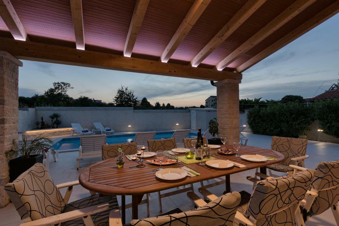 Holiday Home Nikol Pula Exterior foto